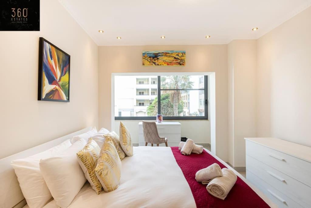 One Of A Kind, Seafront Property In St Georges Bay By 360 Estates San Julián Exterior foto