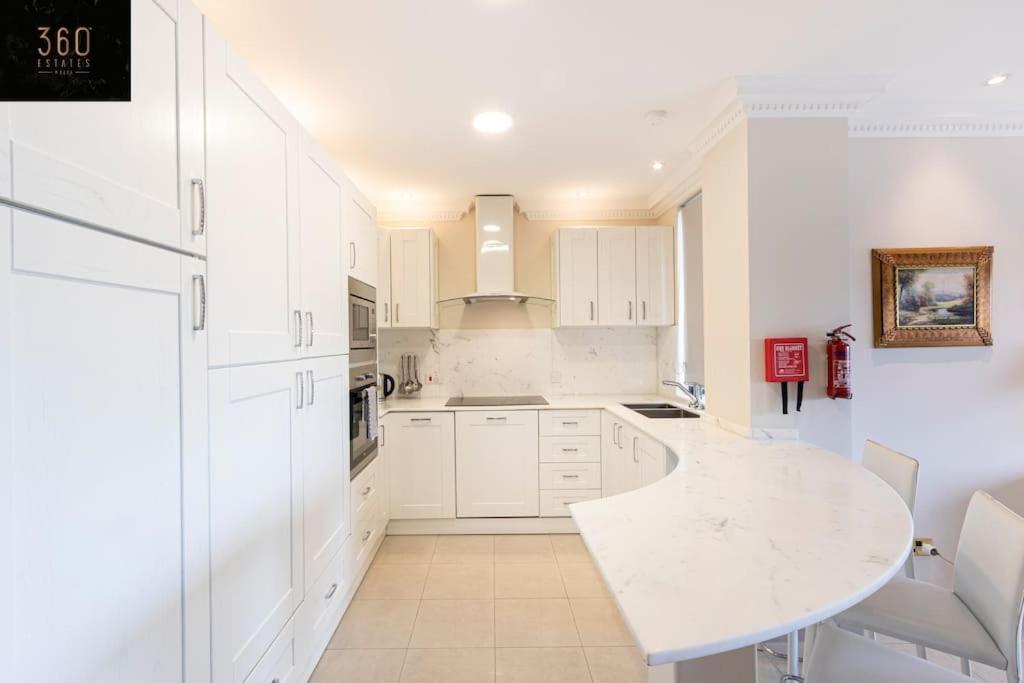One Of A Kind, Seafront Property In St Georges Bay By 360 Estates San Julián Exterior foto
